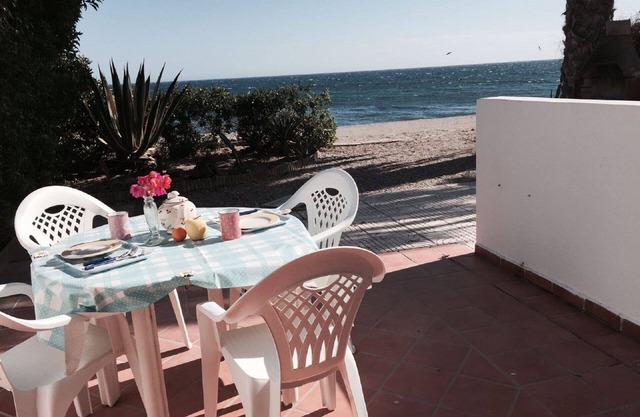 Bungalow con encanto ubicado en la orilla de la playa
