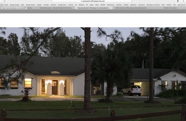 Charming City-Ranch in 2.5 Acres with private pool in Gated Community