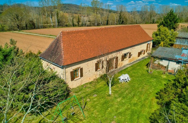 Casa rural con jardín, parking, BBQ y cerca de sitios turísticos