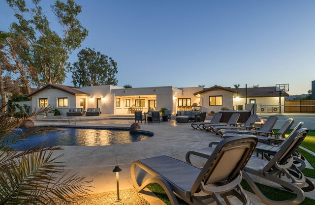 Charming Desert Retreat w/ pickle-ball, gym, theater & more!