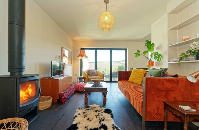 Pet-Friendly | BBQ Patio, Fire Pit Near Kent Downs