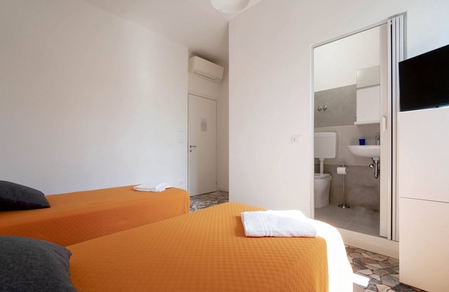 Habitación con encanto en Frassino con entrada privada
