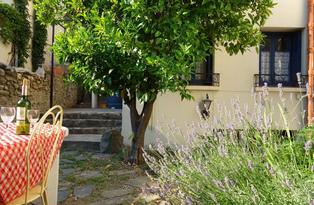 Encantadora casa con jardín y terraza panorámica!