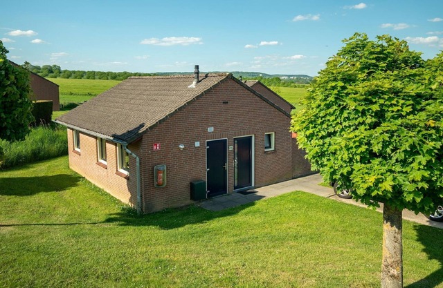 Bungalow independiente, a 8 km. del Drielandenpunt