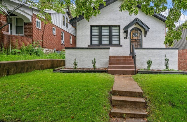 Charming home in St. Louis / ABODEbucks