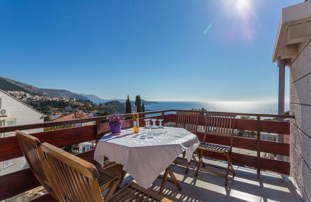 Encantadora casa con una hermosa vista al mar