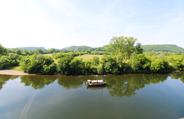 Charming house in the listed village of Beynac with view**** on the Dordogne river