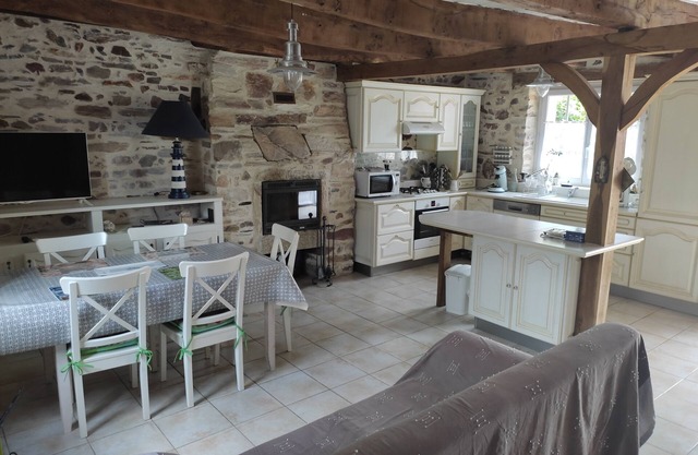 Charming house 5 minutes from the port of Folleux, and 30 minutes from the beaches