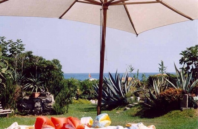 Casa junto a la playa de Seccheto, gran med. Jardín, Se aceptan mascotas