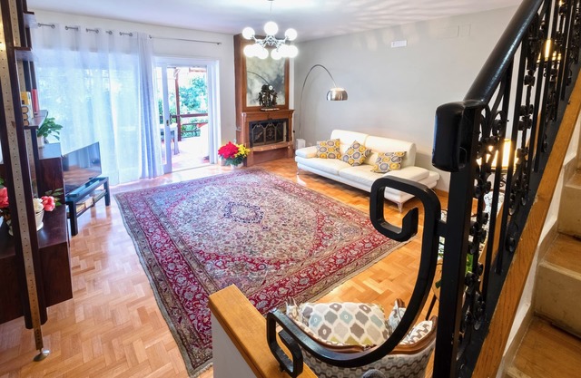 CASA CON ENCANTO EN CASAL PALOCCO, ROMA 210 SQM - TERRAZA Y JARDIN