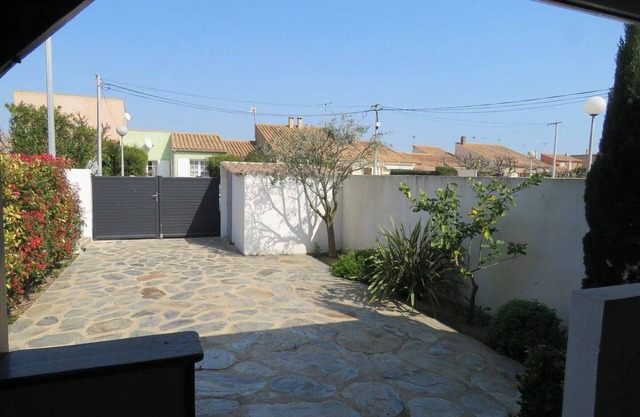Casa con Terraza y Jardín para 6 en Vendres, Cerca de la Playa