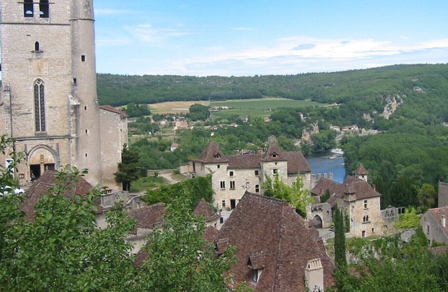 Encantadora casita en el corazón de un pueblo medieval