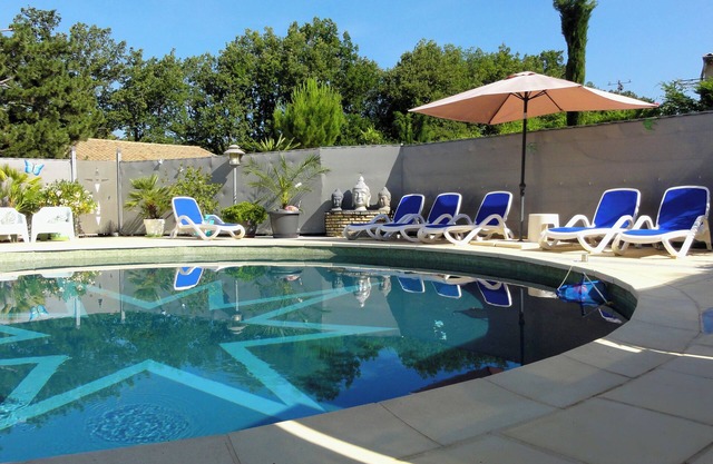 Hermosa villa tranquila y confortable con piscina