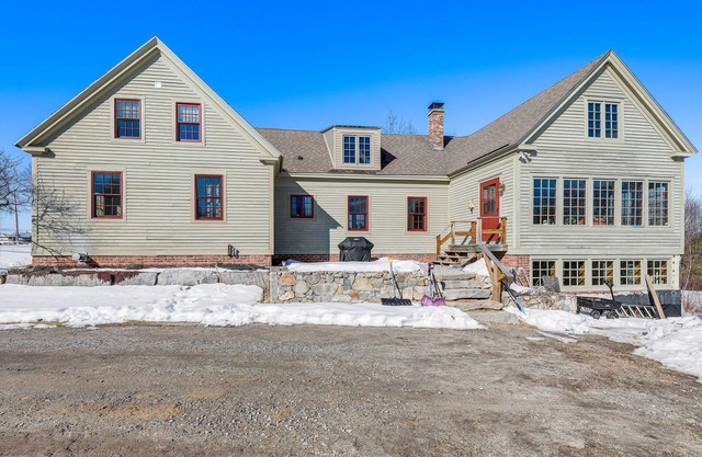 Charming Lovell Farmhouse - 17 Acres w/ Mtn Views!