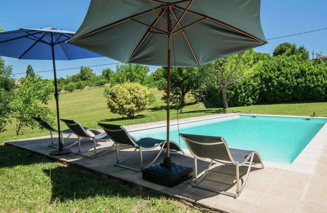 Maravillosa mansión en Bourg-De-Visa con piscina