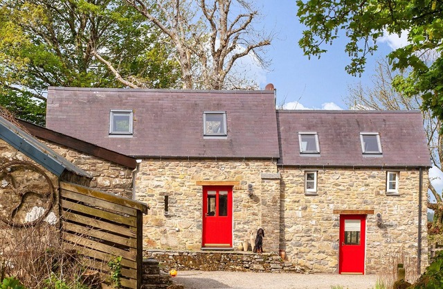2 bedroom accommodation in Newport