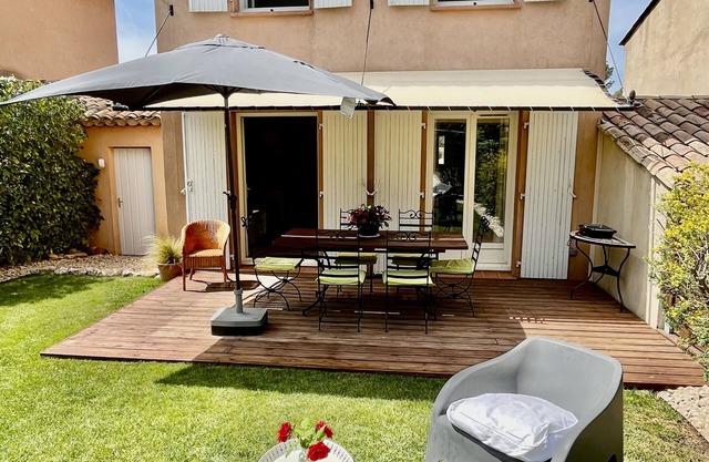 Casa en el Golf de Pont Royal: 6 plazas, terraza, piscina, parking, aire acondicionado y fibra.