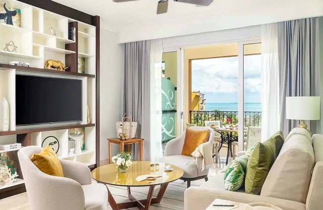 Charming resort in delightful Cancún with AC, WiFi, fitness room