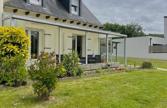 Charming seaside house for up to eight people