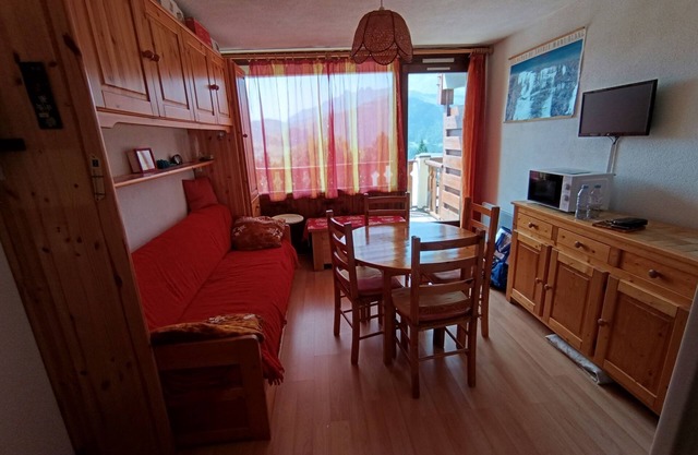 Charming studio with breathtaking view of the Aravis mountain range
