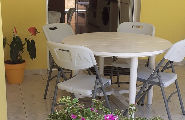CHARMING T2 SAINTE LUCE WITH SEA VIEW