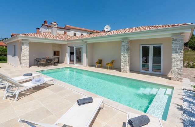 Villa Audrey / Beautiful Villa Audrey near Umag, Istria