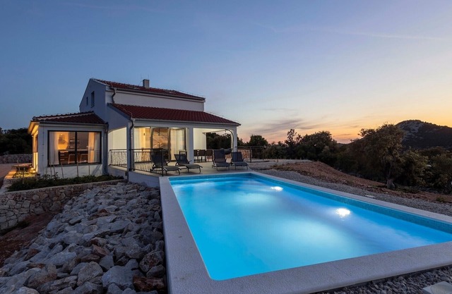 Villa Horizont / Stunning Villa Horizont on Dugi Otok