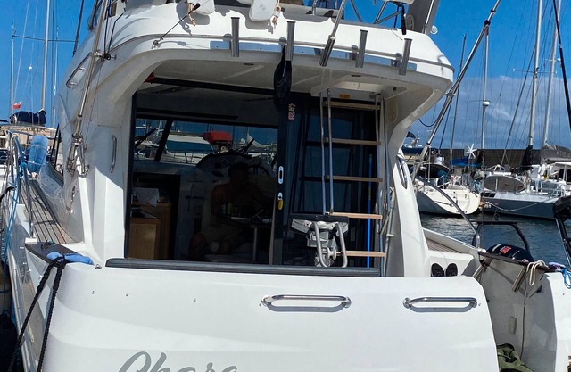 'Charming Yatch' with Sea View, Wi-Fi and Air Conditioning