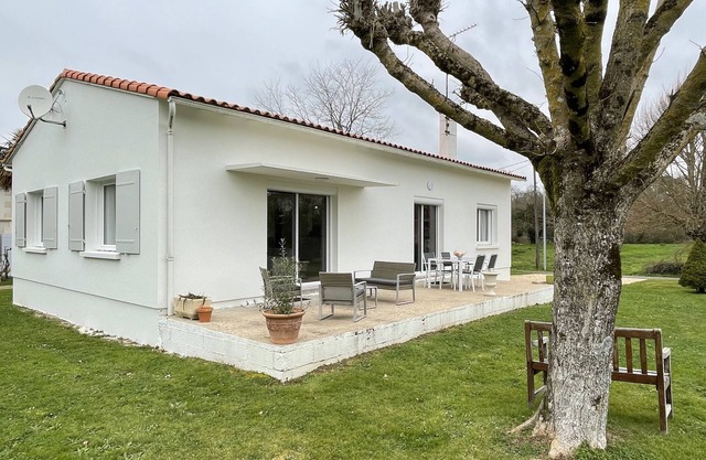 Chateau / Country House