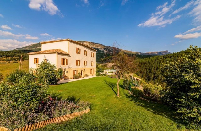 Chateau De Culas - Siete Habitaciones , Capacidad 18