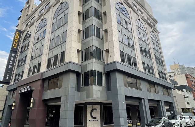 CHECK inn Taichung Wenxin Zhongqing
