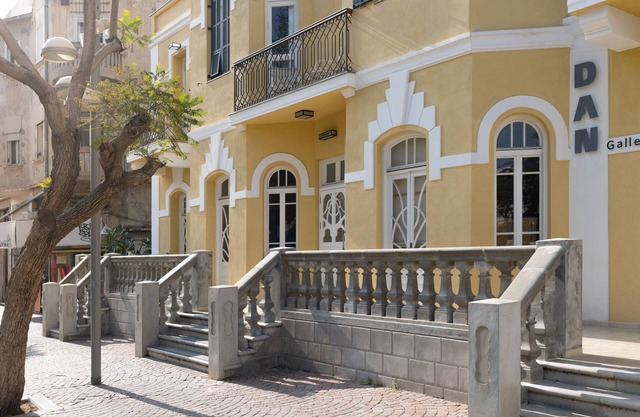 Chic and Sunny in the Heart of Tel Aviv