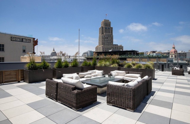 Chic Soma 1BR w/ BBQ, Lounge, close to BART, by Blueground