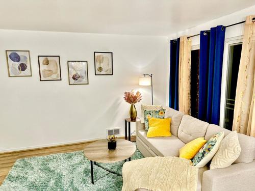 Chic Townhome - Your cozy haven awaits in Lynnwood
