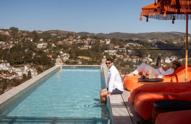 Chris Park Hotel