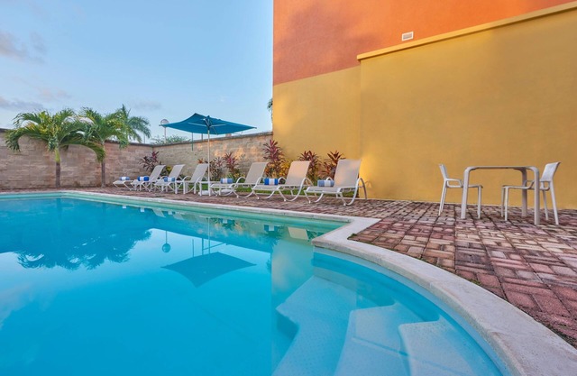 City Express Junior by Marriott Cancun