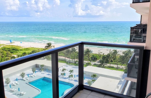 Condominio Miami frente a la playa cl��sico de 2 habitaciones - 1010