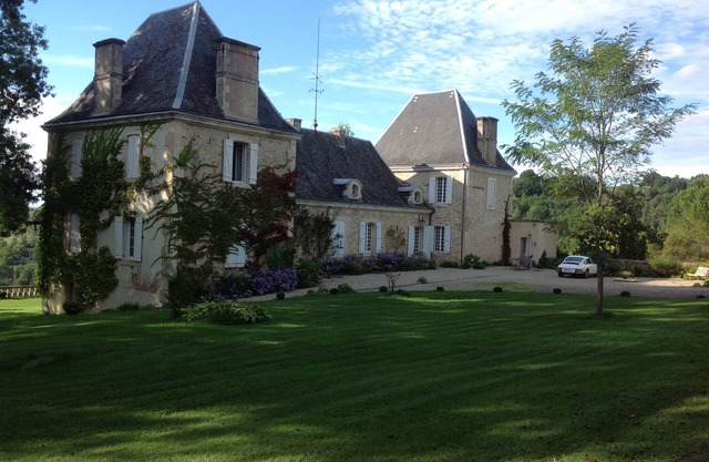 Chateau clásico cerca de Sarlat y Monpazier / Sleeps 8