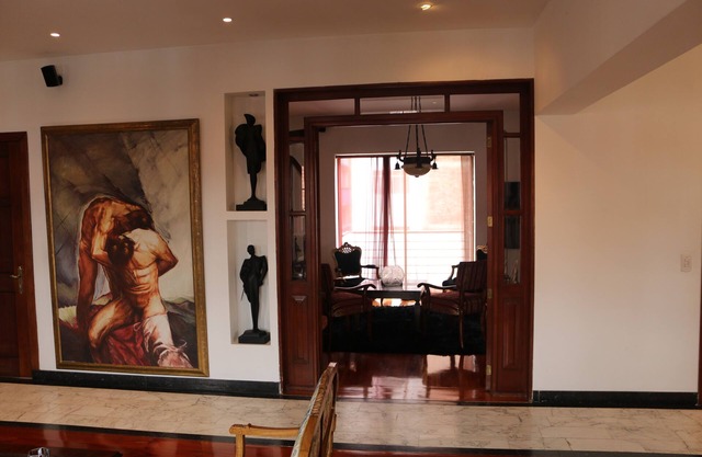 Classy, fine, exquisite house in Bogotá. Art + Luxe