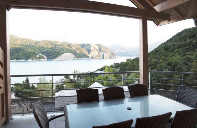 Clos des Ecrins, Serre Ponçon prestigioso apartamento 8 personas