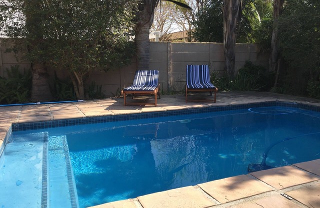 Cerca del campo de golf - Acogedora y tranquila casa de vacaciones con piscina y jardín