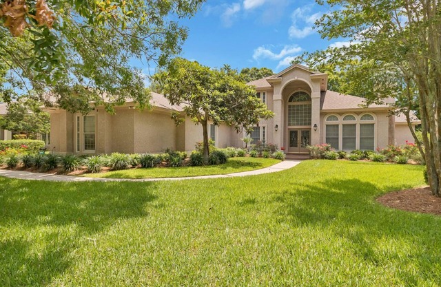 ¡¡Nuevo listado!! Amplia casa de la piscina en Sawgrass Country Club!