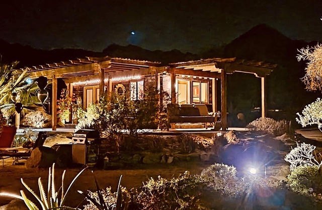 Desert Jewel Cabin con vista espectacular / 5 minutos de Palm Desert!