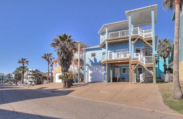 Coastal Distancing | Pool, Boardwalk to Beach!