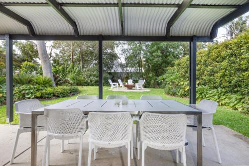Coastal Oasis - Pet Friendly - 6 Mins Walk to Beach