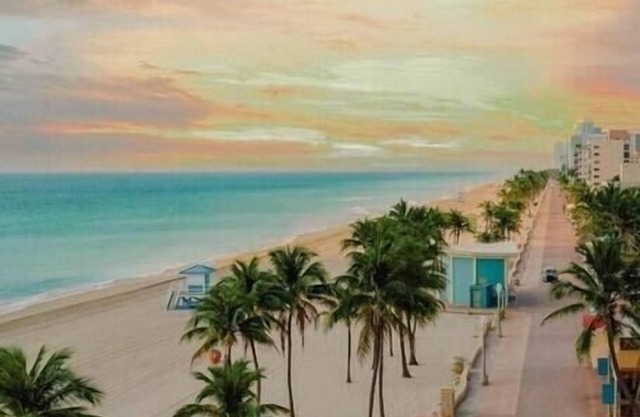 Coastal Studio by Hollywood Beach Boardwalk