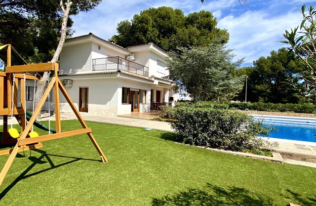 Casa L'Ametlla de Mar, 4 dormitorios, 10 personas