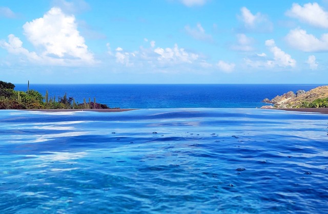 Coco Rock in Petit Cul de Sac by Personal Villas - Stunning Rustic Villa