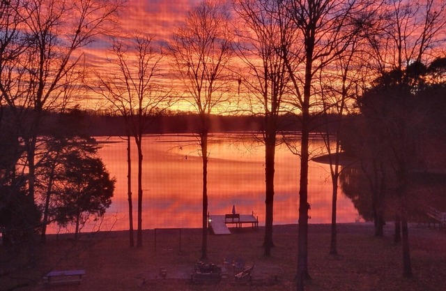 Hermosa casa frente al lago Watts Bar.
