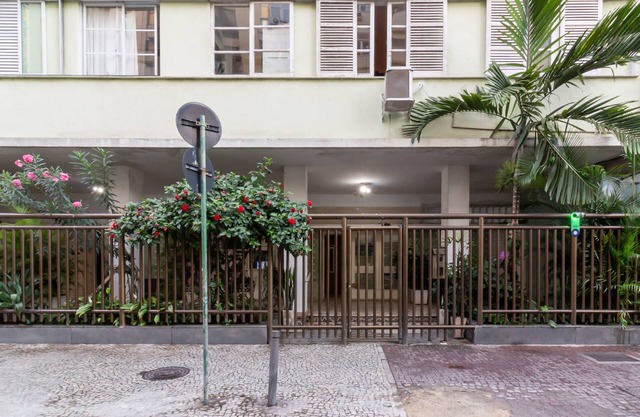 Comfort in Ipanema 6 Minutes From the Beach J302